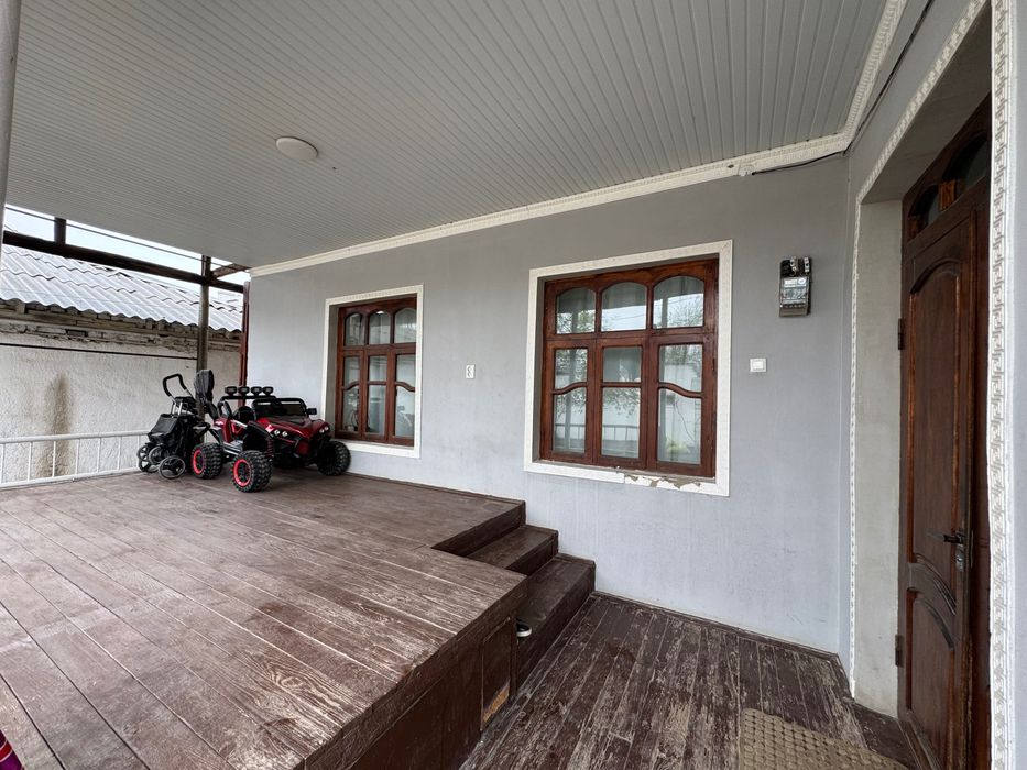 Uy hovli, Частный дом