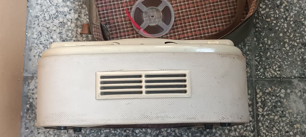 Немски лампов магнетофон Tonbandgerät KB 100 ||