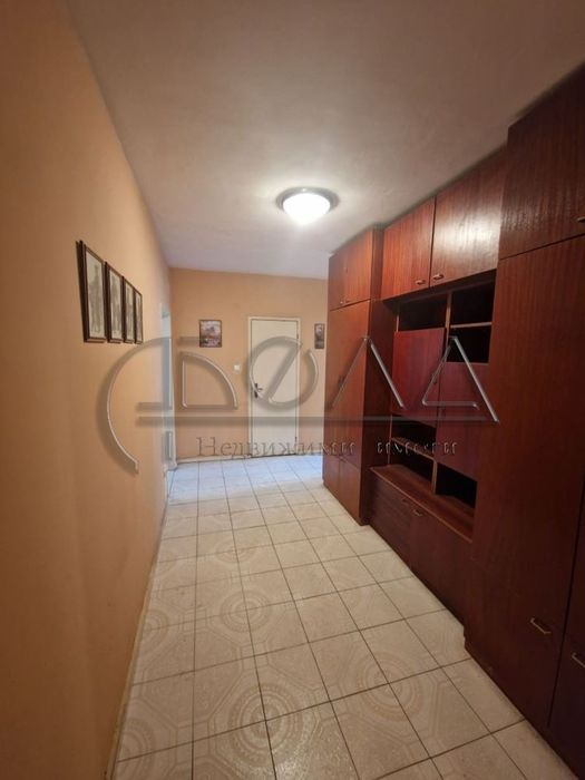 Продава се Тристаен апартамент в София, Разсадника - 115 кв.м за 2144 €/кв.м - Снимка #8