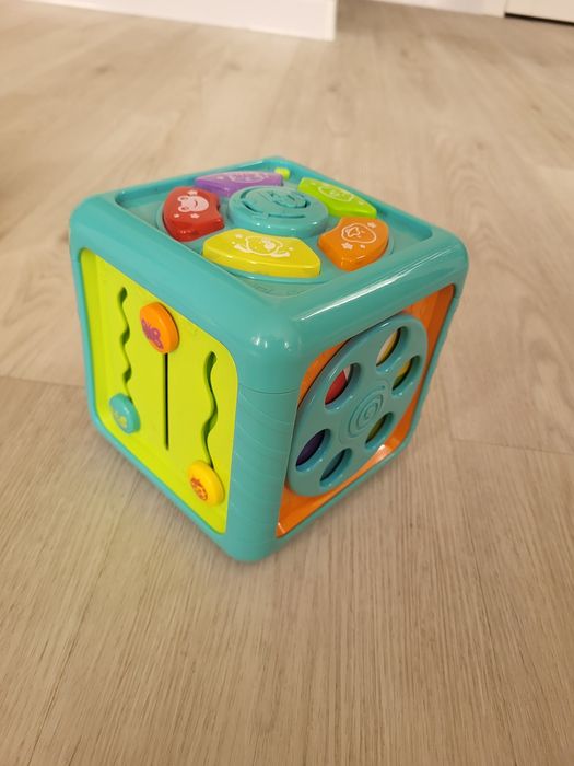 Развивающие игрушки для малышей