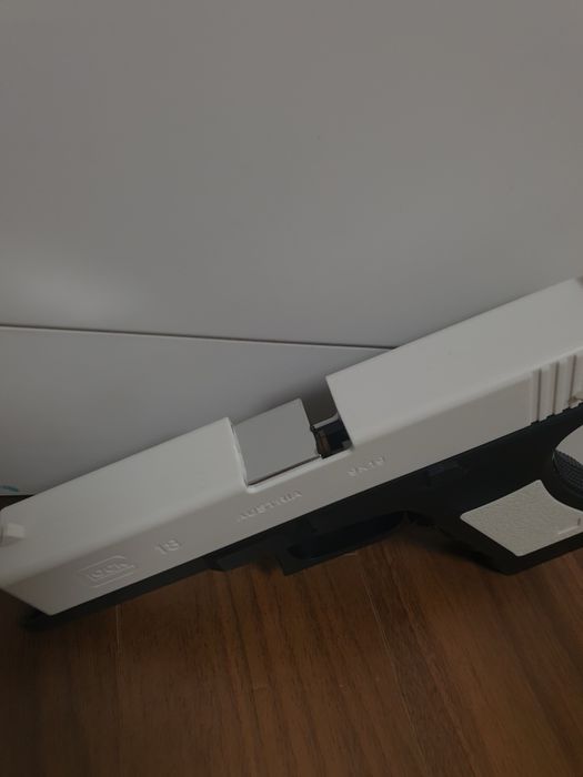 игрушечный glock, игрушечный пистолет