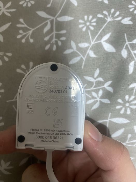 Зарядно за електрическа четка за зъби Philips