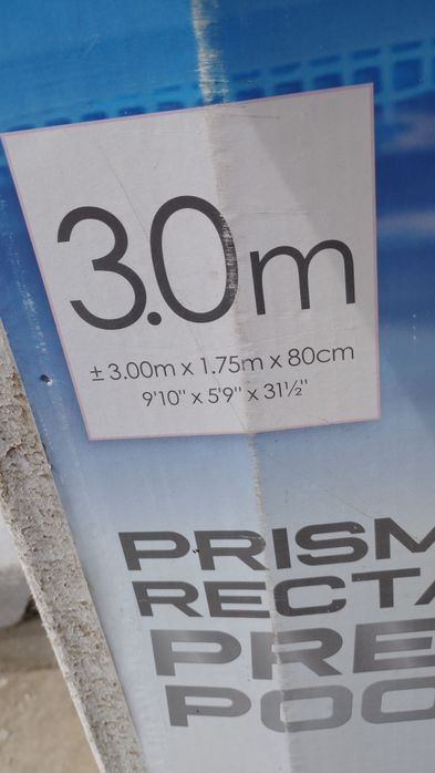 Baseyn sotiladi srochna 10 tonnalik zna  filtrlari qoʻshib beriladi