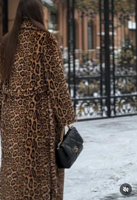 Шуба с леопардовым принтом