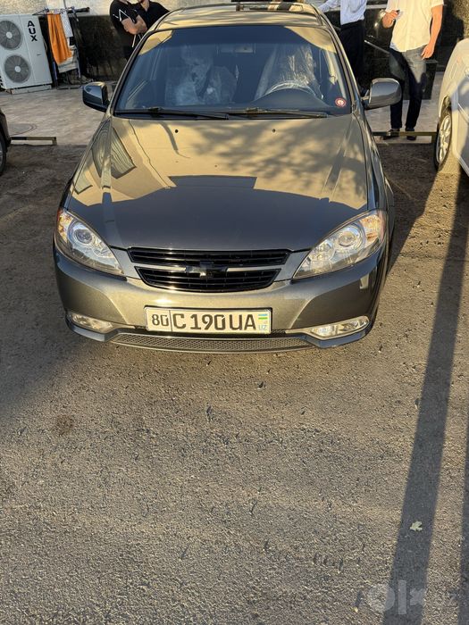 Jentra avto mobil