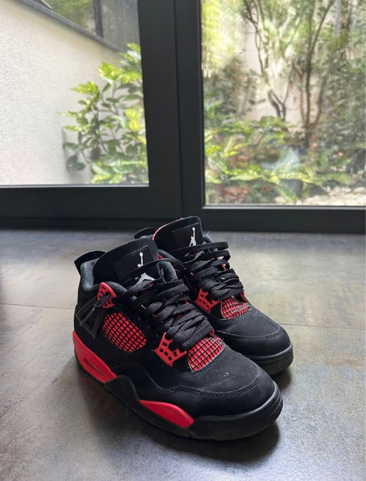 Jordan 4 Red Thunder