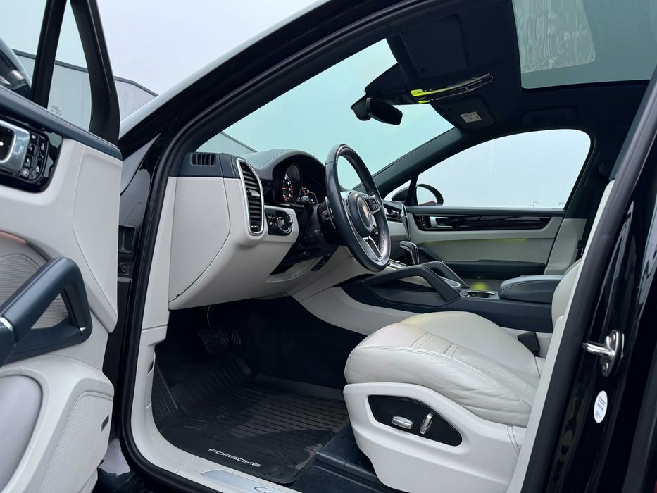 Vand porsche cayenne coupe !!!