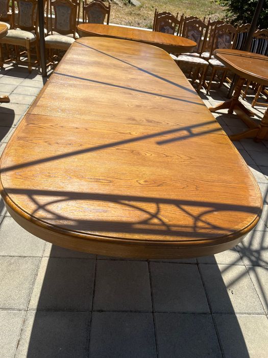 Трапезна маса със шест стола