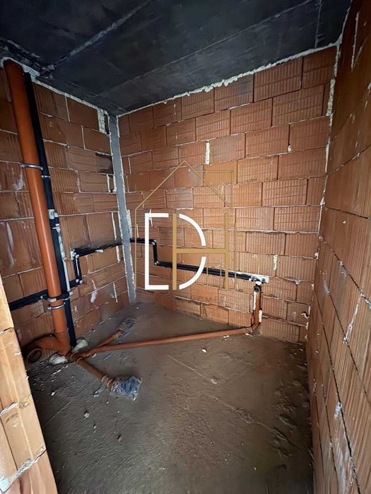 Продава се Двустаен апартамент в Пловдив, Южен - 74 кв.м за 1149 €/кв.м - Снимка #4