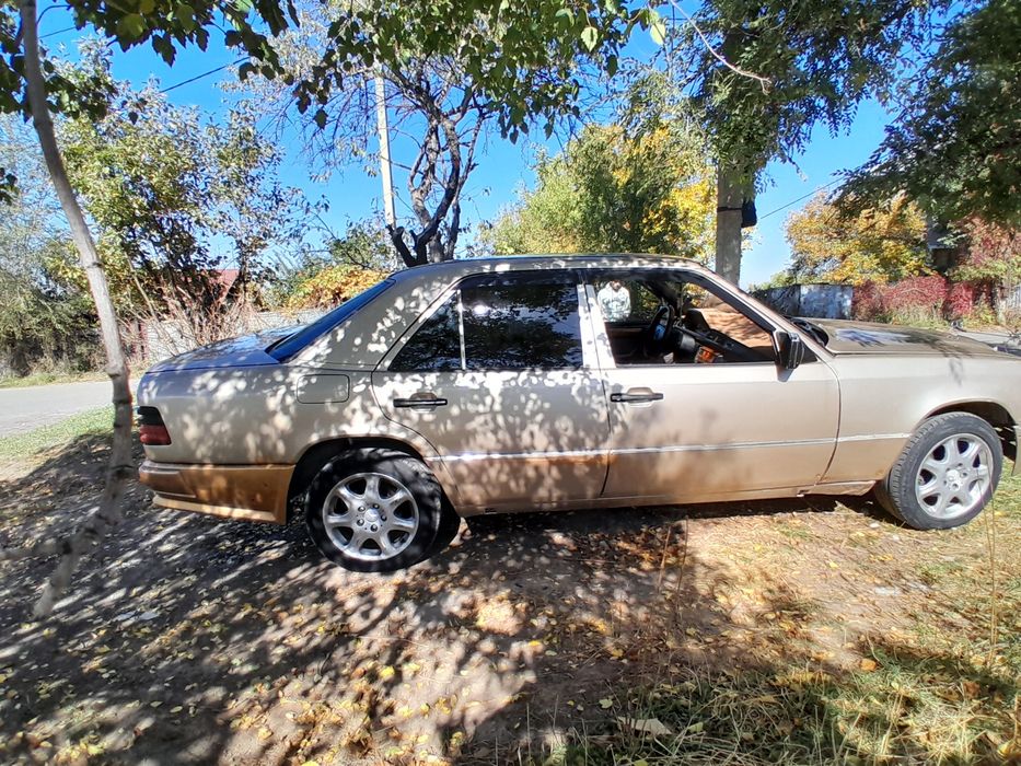 Продам машину mersedes