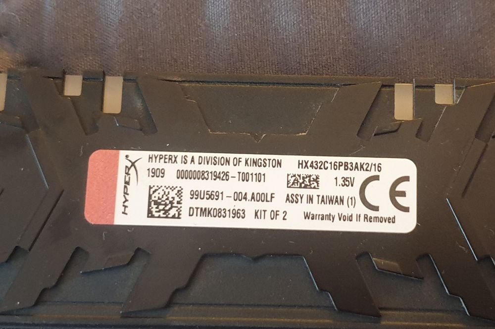 Продавам Ram 2 x 8G HYPER X  Predator DDR4