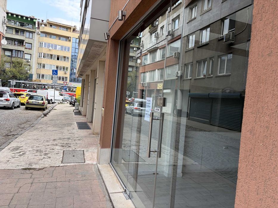 Магазин под наем в кв. ОБОРИЩЕ