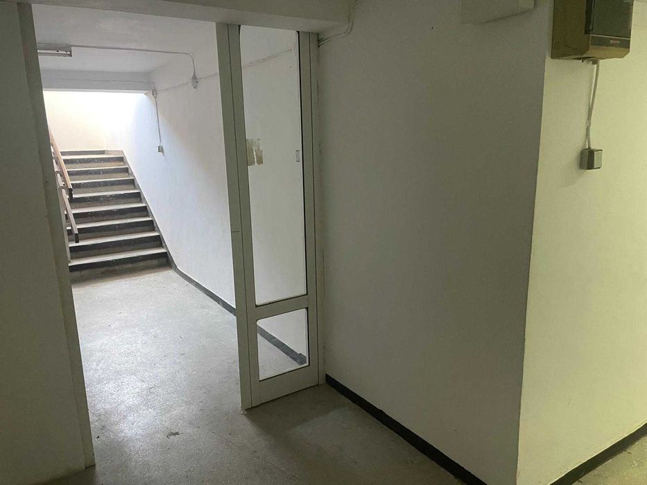 Hala spatiu comercial