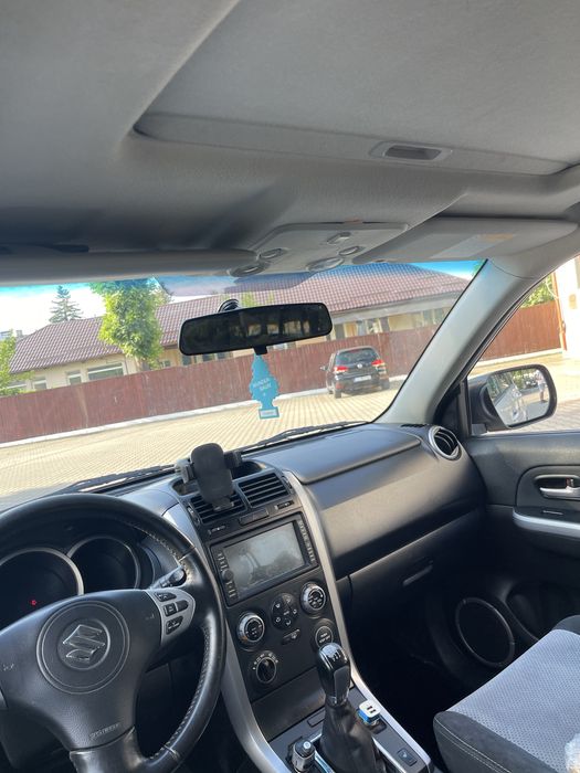 Suzuki Grand Vitara 1.9 DDiS 129 CP 4x4, an 2009 - 5.600 € negociabil