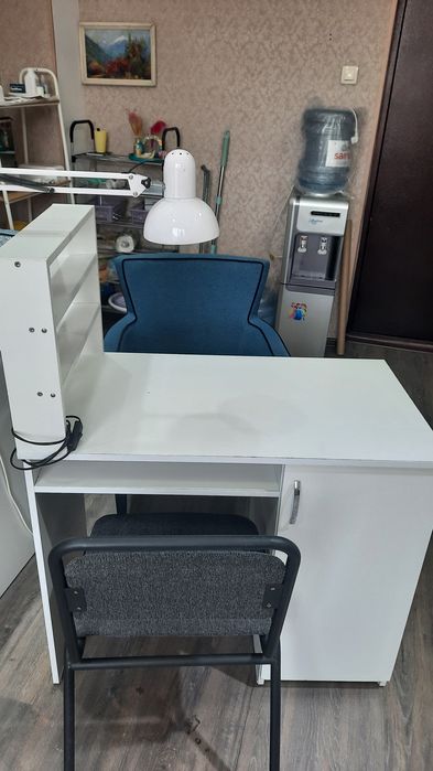 Продам рабочее место для нейл мастера