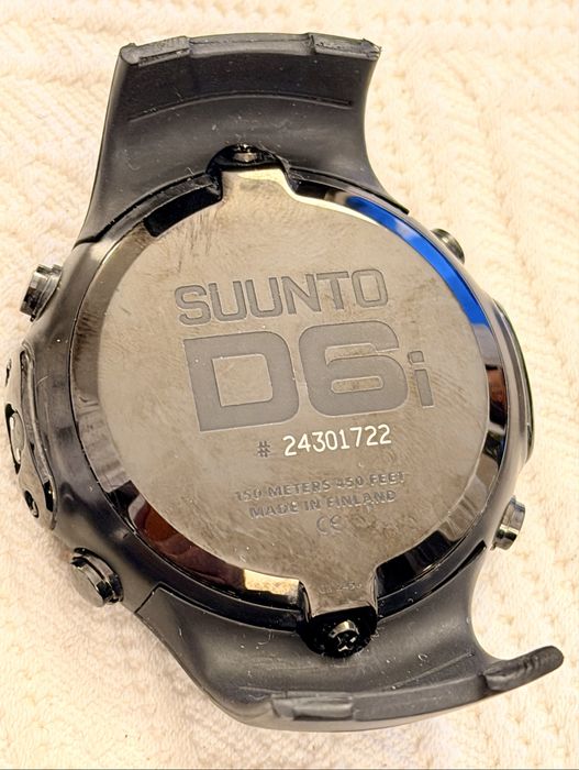 Vând ceas-computer scufundari Suunto D6i