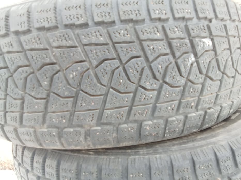 Резина продам 70000