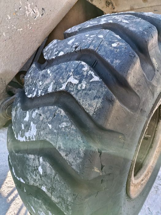 Продам погрузчик 3куба