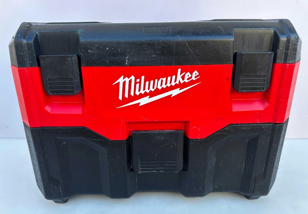 Milwaukee M18 VC-2 - Акумулаторна прахосмукачка 18V