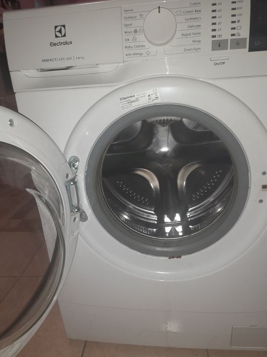 Пералня Електролукс