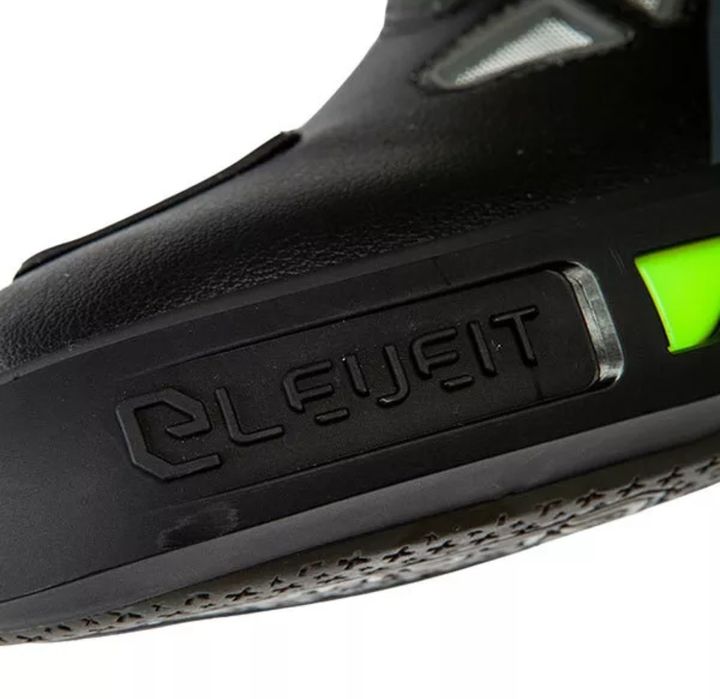 Мото ботуши Eleveit RC Pro номера 41 и 45
Eleveit RC Pro 
Black / Fluo