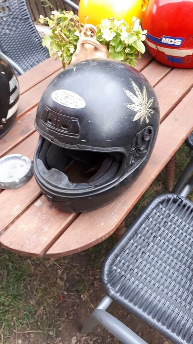 toate trei castile scuter 100