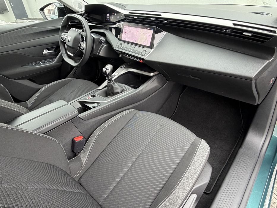 Peugeot 308 SW//Blue avatar//full led