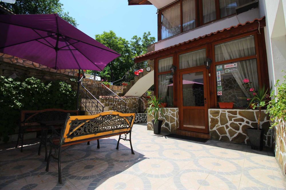 Продава се Хотел в Трявна - 460 кв.м за 1042 €/кв.м - Снимка #2