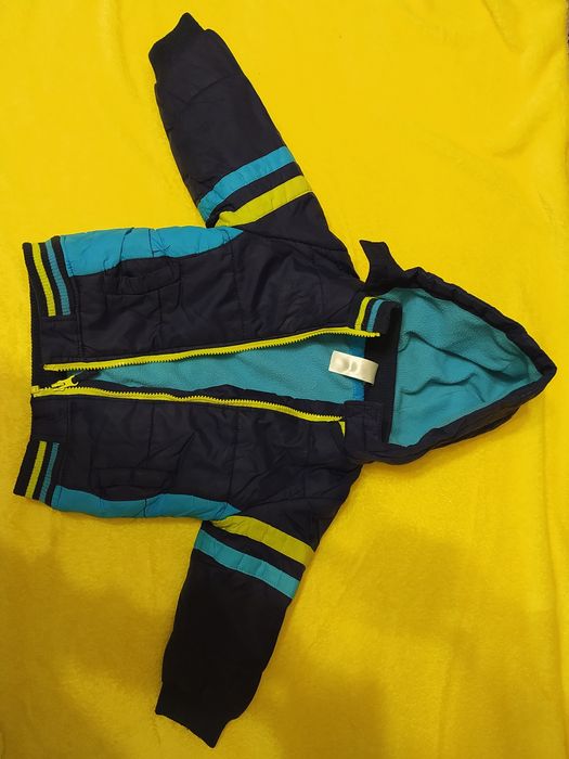 Продам куртку на 1,5-2 года!