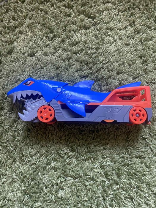 Писта Hot Wheels Ultimate Garage