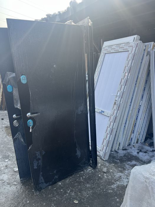 Продаю БУ окна и двери