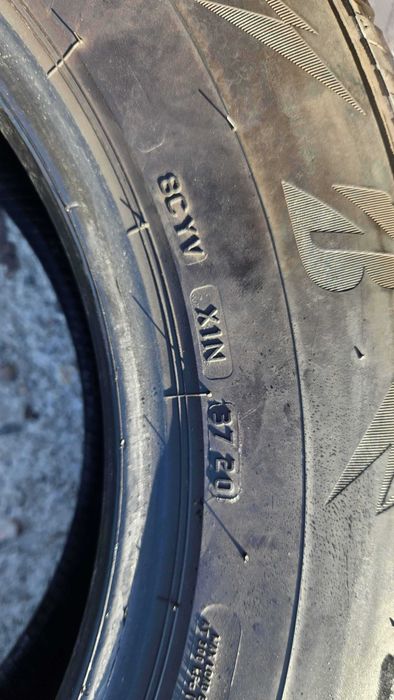 215/70 R16 • Iarna • Bridgestone Blizzak LM005 100T | 4 buc | Pret/buc
