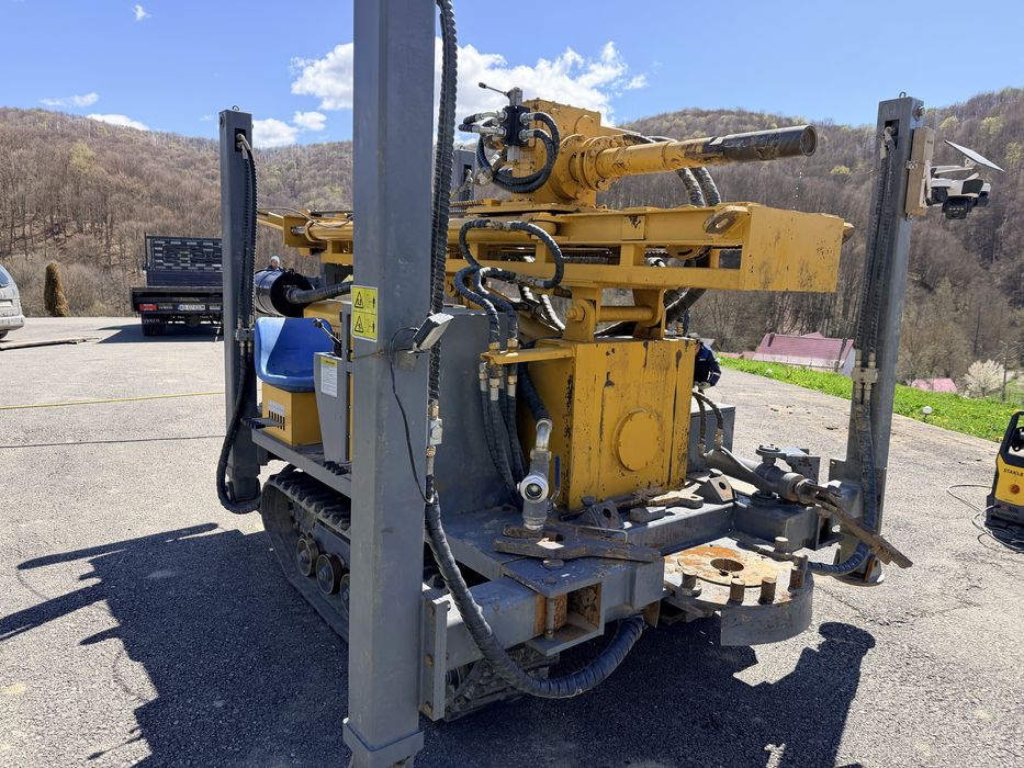 Utilaj de foraj 300 m