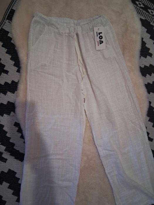 Pantaloni in marimea S