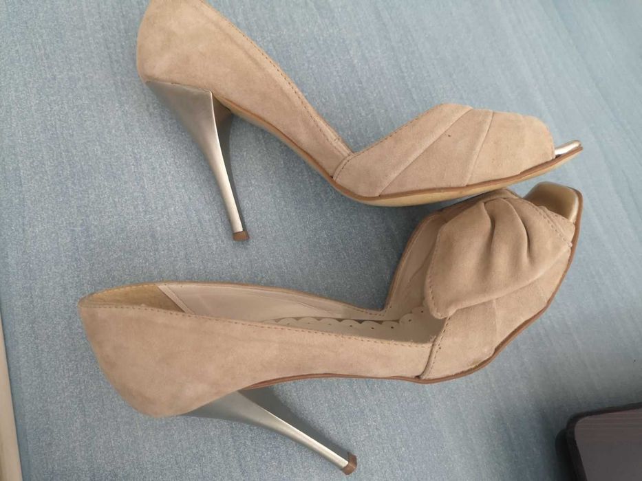 Обувки на ток -от Естествен велур