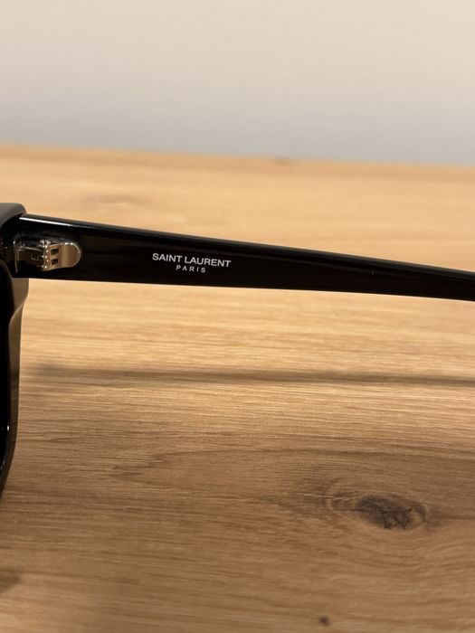 Дамски очила Saint Laurent.