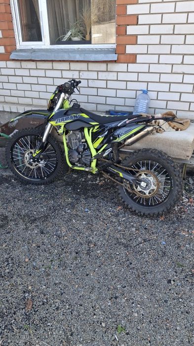 Продам ZUUMAV K5 CB300