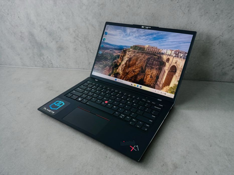 Лаптоп Lenovo ThinkPad X1 Carbon Gen 11 14" WUXGA Intel Core i7-1355U 16GB 256GB Гаранция!