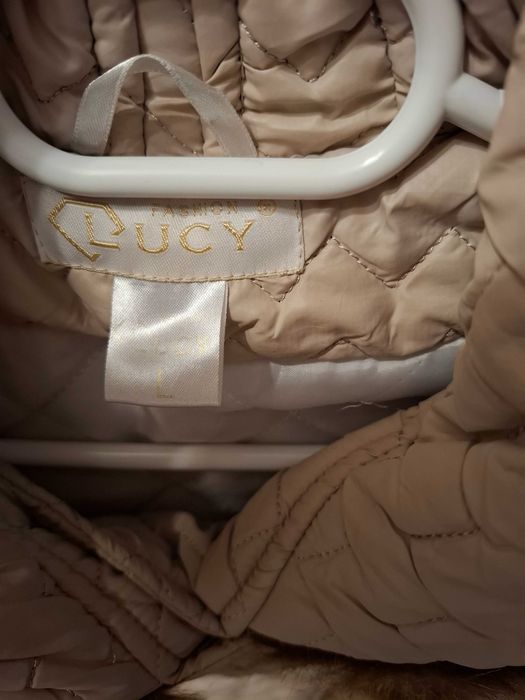 Дамско яке на марката Lucy