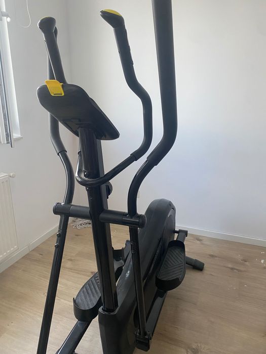 Bicicletă Domyos el540 la 1500 lei și banda de alergat XTrexo W200 la 500 lei sau împreună la 1800 lei