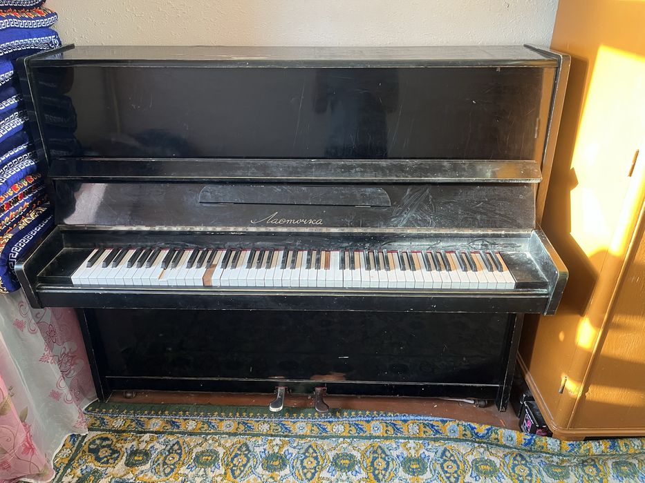 Pianino sotiladi | 700 000 soʻm