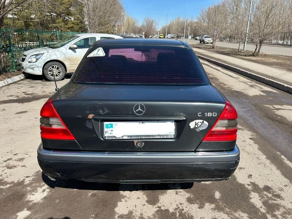 Продам живого мерса