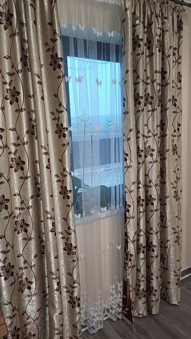 Set perdea cu draperii blackout!