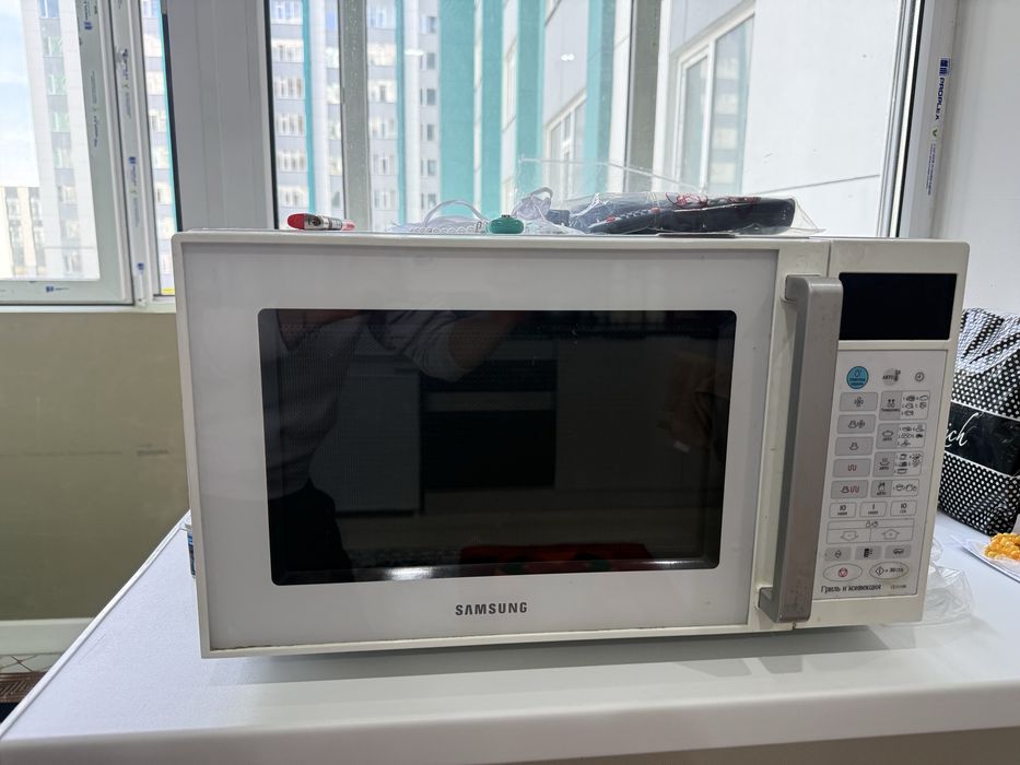 Микроволновка Samsung