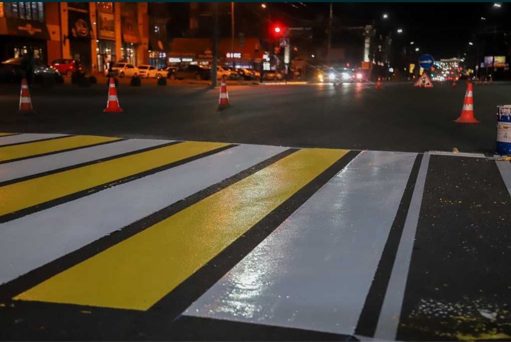 Разметка  yoʻl chiziqlari chizamiz stoyanka