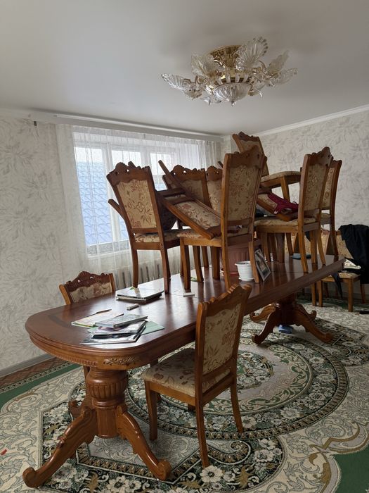 Стол гостевой 6 метров со стульями