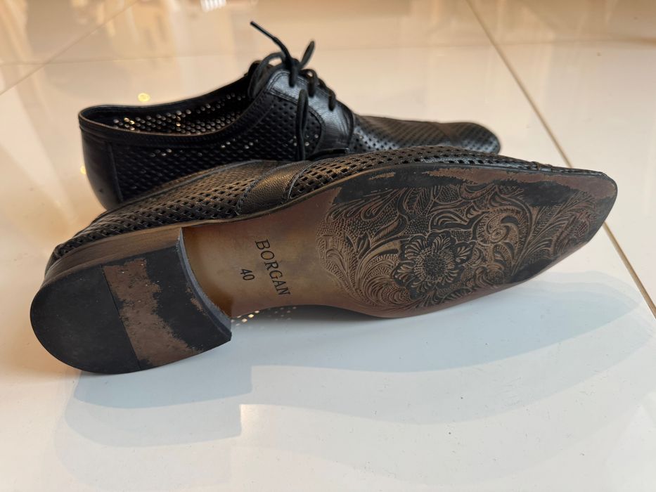 Mалко използвани черни официални обувки