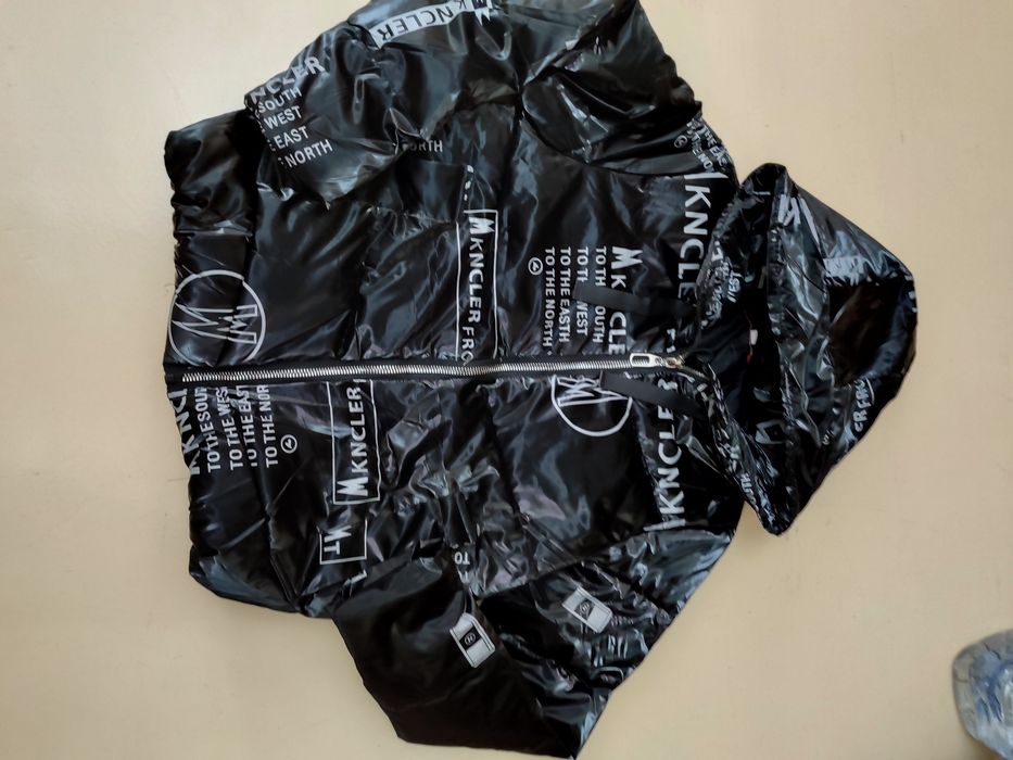 Продается женская куртка Новая .разм48-50 .Современная ,Модель 2024