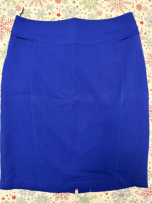 Стилен костюм на българска марка Денс размер EU 44