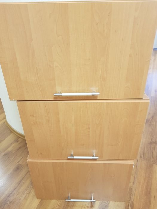 Продам шкафчики верхней полки